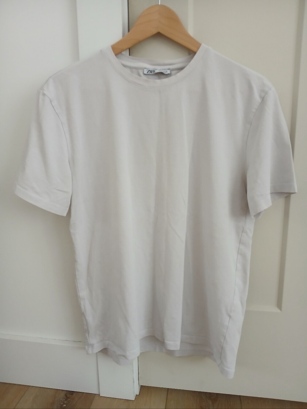 Zara Short Sleeve Crew Neck Tee